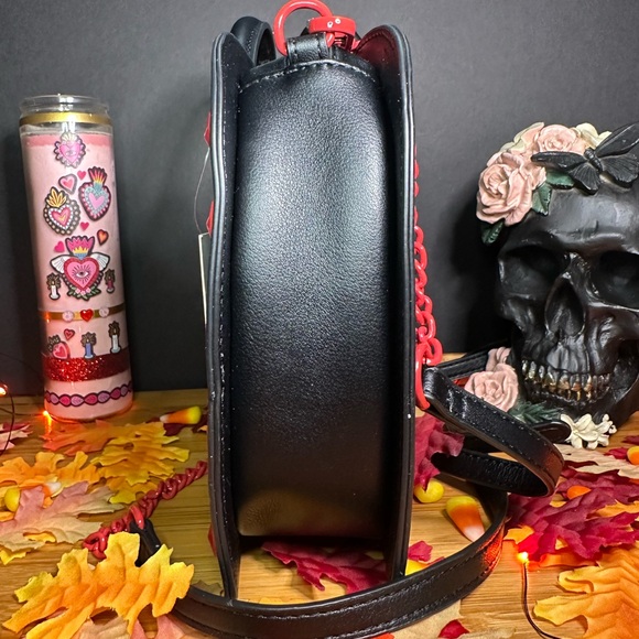 Betsey Johnson heart shaped bag❤️ - Picture 8 of 10